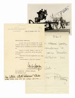 Due annotazioni autografe di Mussolini insieme ad una raccolta di oltre 90 lettere autografe di gerarchi del fascismo.
