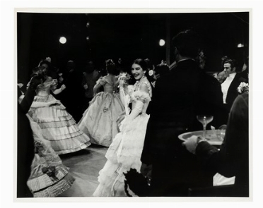  Maria Callas : Raccolta di 5 fotografie.  - Auction Books, autographs and manuscripts  [..]